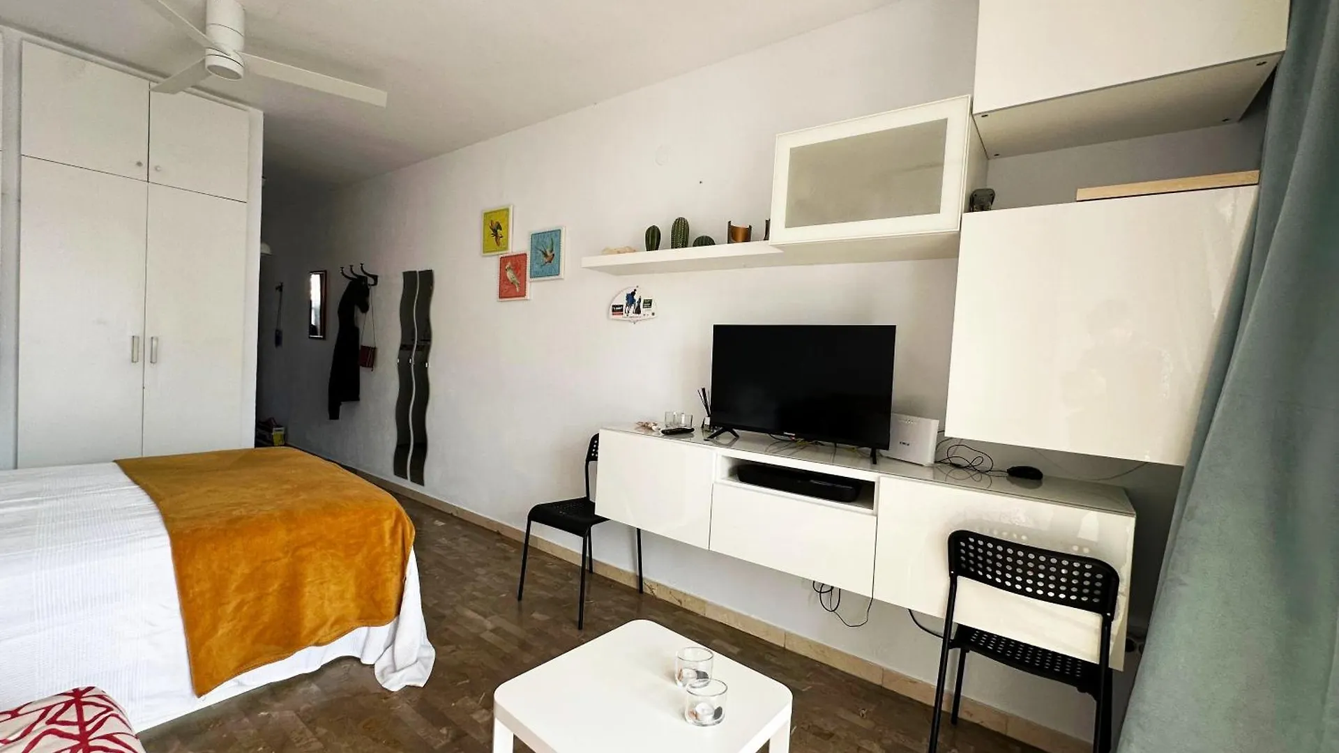 Hac - Terraza Con Vistas Al Mar, Wifi, Centro A 200 Metros, Playa A 600 Metros Apartment Torremolinos Spain